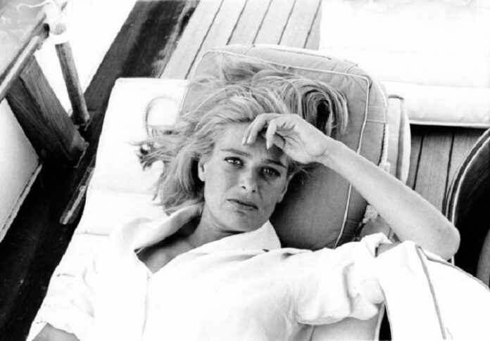 ΕΚΘΕΣΗ ΑΦΙΕΡΩΜΑ ΣΤΗ ΜΕΛΙΝΑ ΜΕΡΚΟΥΡΗ