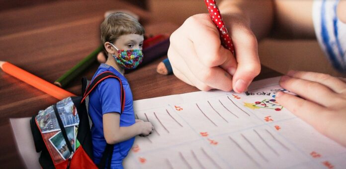 ΜΑΣΚΕΣ ΣΤΟ ΣΧΟΛΕΙΟ