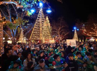 Δήμος Λαρισαίων: Σήμερα το απόγευμα η μεγάλη Χριστουγεννιάτικη Παρέλαση – Με παρουσιαστή τον Γρηγόρη Αρναούτογλου και πάρτι στην Κεντρική πλατεία