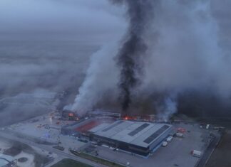 Πίσω από τις φλόγες: Οι ιστορίες των 5 μητέρων που χάθηκαν στο εργοστάσιο των Τρικάλων