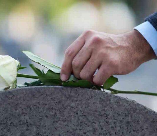 Όταν η απώλεια γίνεται τραύμα: Κατανοώντας το τραυματικό πένθος