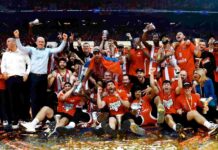 Ο Ολυμπιακός σήκωσε την Euroleague Ο Ολυμπιακός σήκωσε την Euroleague