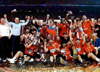 Ο Ολυμπιακός σήκωσε την Euroleague Ο Ολυμπιακός σήκωσε την Euroleague