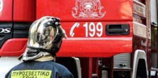 Φωτιά σε αυτοκίνητο στον Αλμυρό