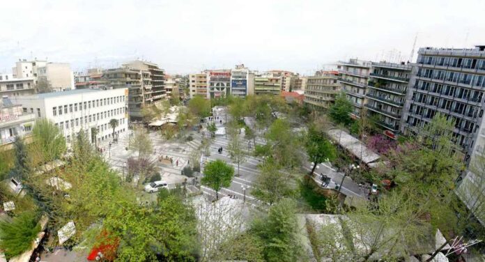 i-plateia-tachydromeiou-me-to-agnosto-parelthon Η πλατεία Ταχυδρομείου με το άγνωστο παρελθόν