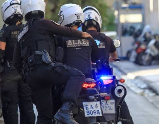 Μεγάλη επιχείρηση στη Λάρισα για ρευματοκλοπή Μεγάλη επιχείρηση στη Λάρισα για ρευματοκλοπή