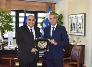 Μαμάκος-Πρέσβης Κύπρου: Ενίσχυση δεσμών Μαμάκος-Πρέσβης Κύπρου: Ενίσχυση δεσμών