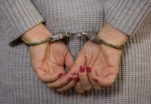 Σύλληψη 40χρονης στη Λάρισα για κλοπή Σύλληψη 40χρονης στη Λάρισα για κλοπή