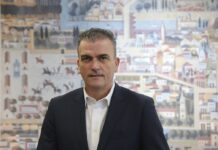 Θ. Μαμάκος: «Η Παναγία δίπλα σε όλους» Θ. Μαμάκος: «Η Παναγία δίπλα σε όλους»