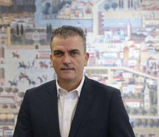 Θ. Μαμάκος: «Η Παναγία δίπλα σε όλους»