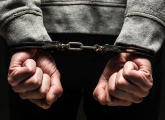 Στη φυλακή 21χρονος για επίθεση στη Λάρισα Στη φυλακή 21χρονος για επίθεση στη Λάρισα